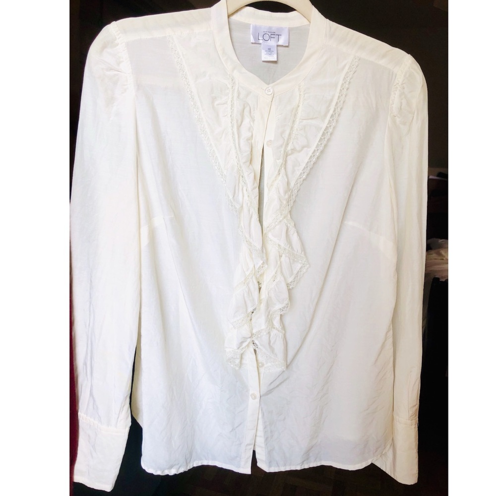 Ann Taylor LOFT || off-white button down